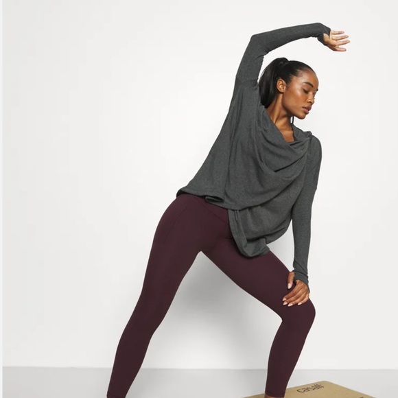 Athleta Tops - Athleta Purana Hooded Oversized Wrap Sweatshirt Light Heathered Gray